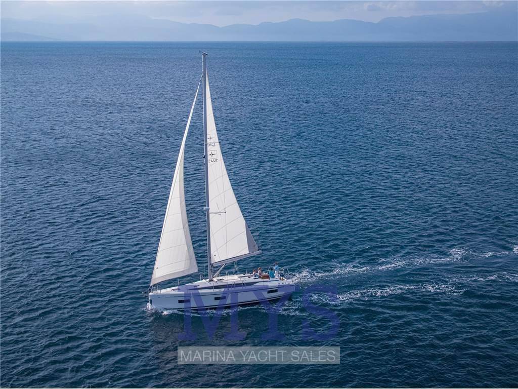 Bavaria C42