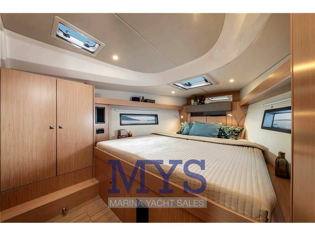 Bavaria C42