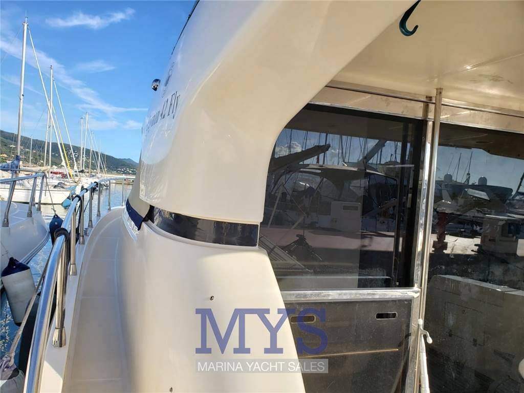 Cayman 42 fly