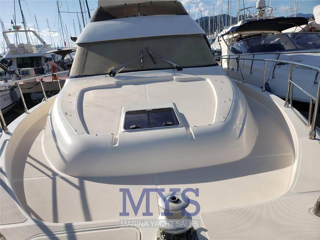 Cayman 42 fly