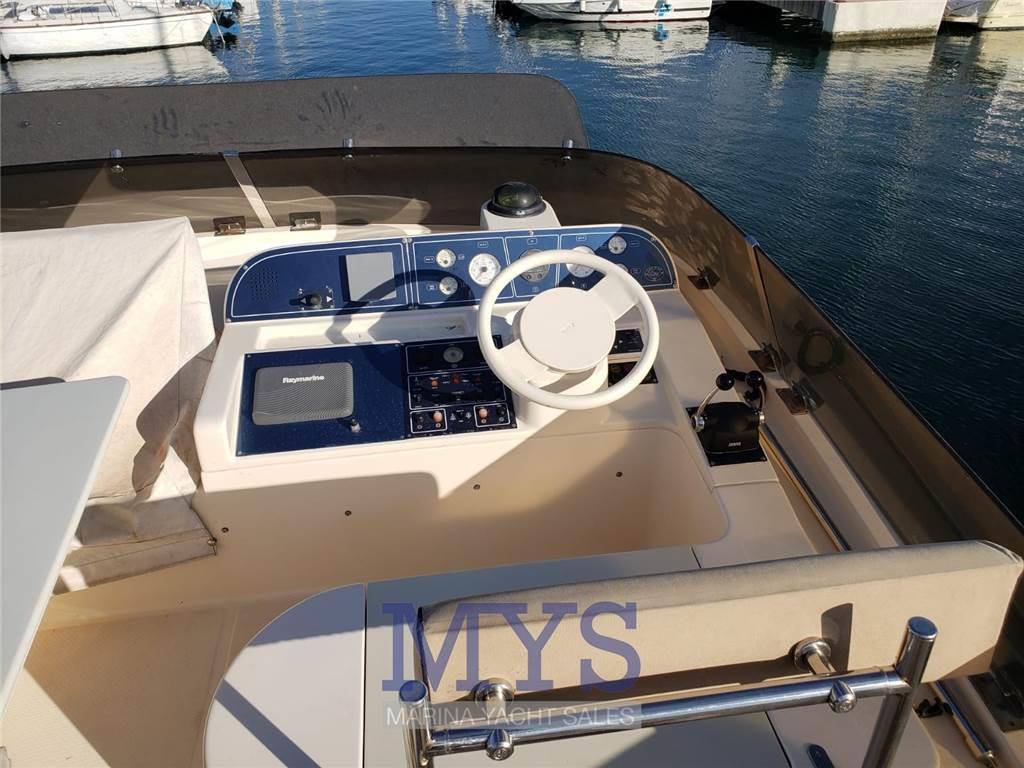Cayman 42 fly