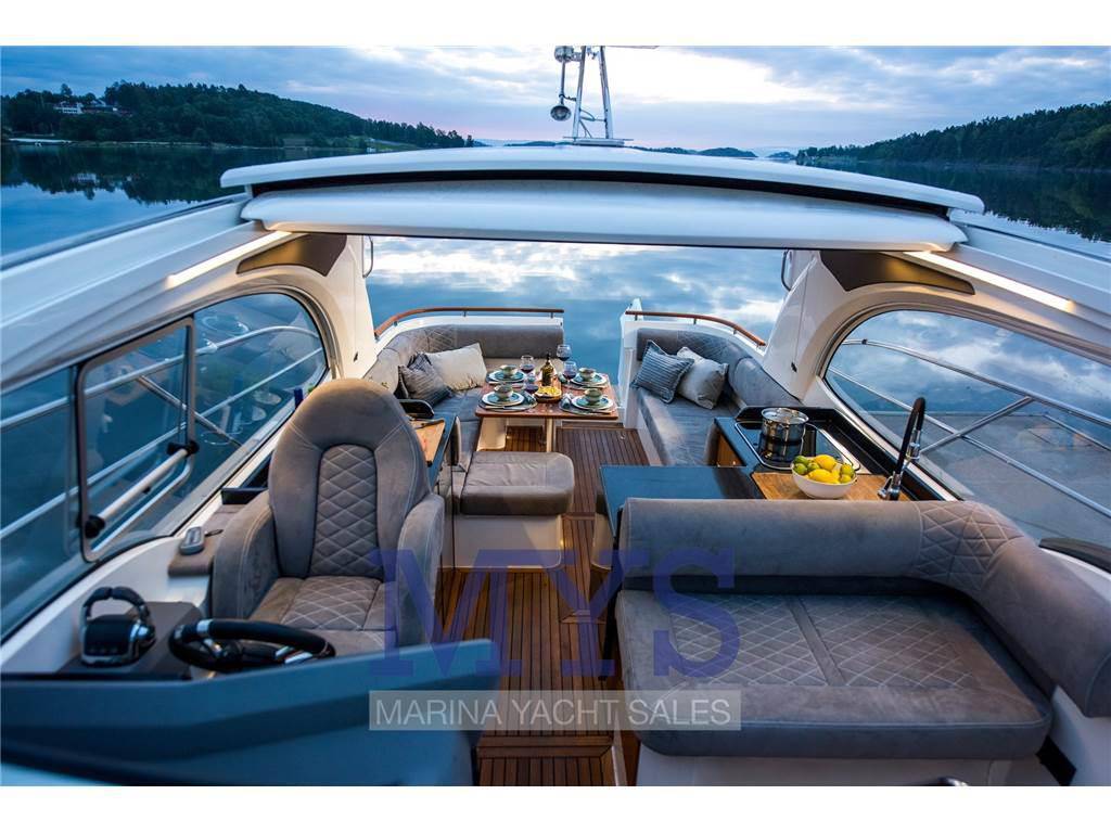 Marex 360 cabriolet cruiser