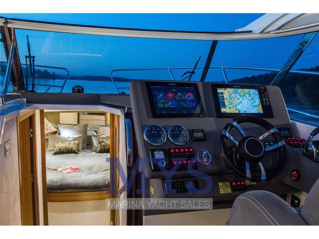 Marex 360 cabriolet cruiser