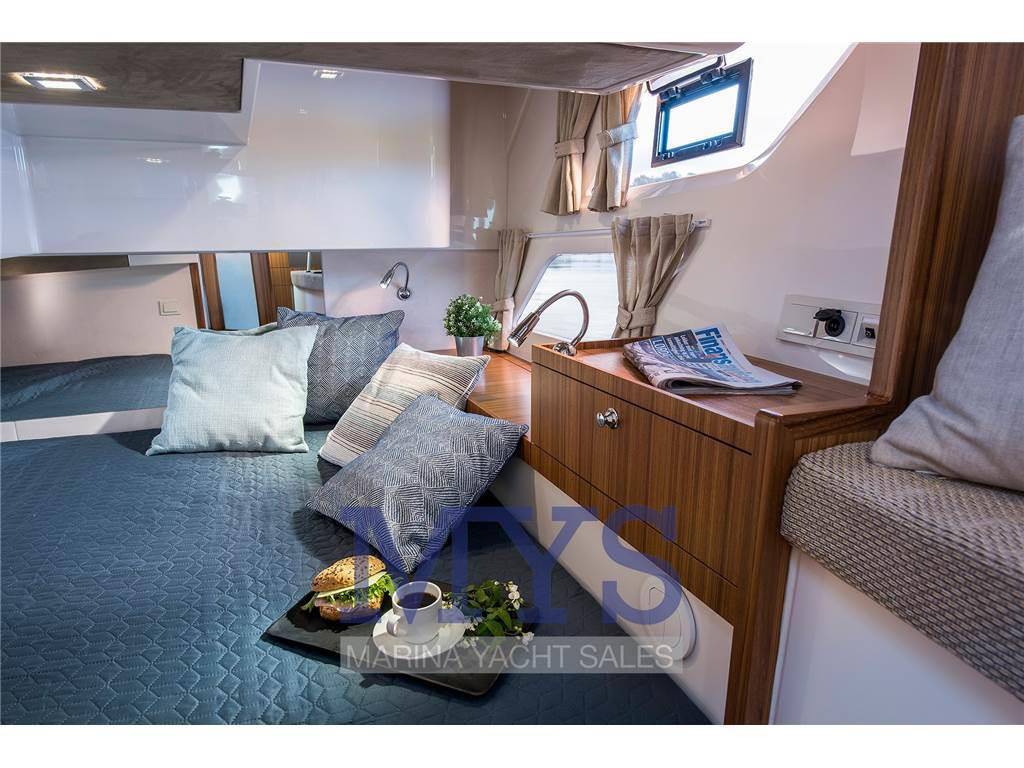 Marex 360 cabriolet cruiser