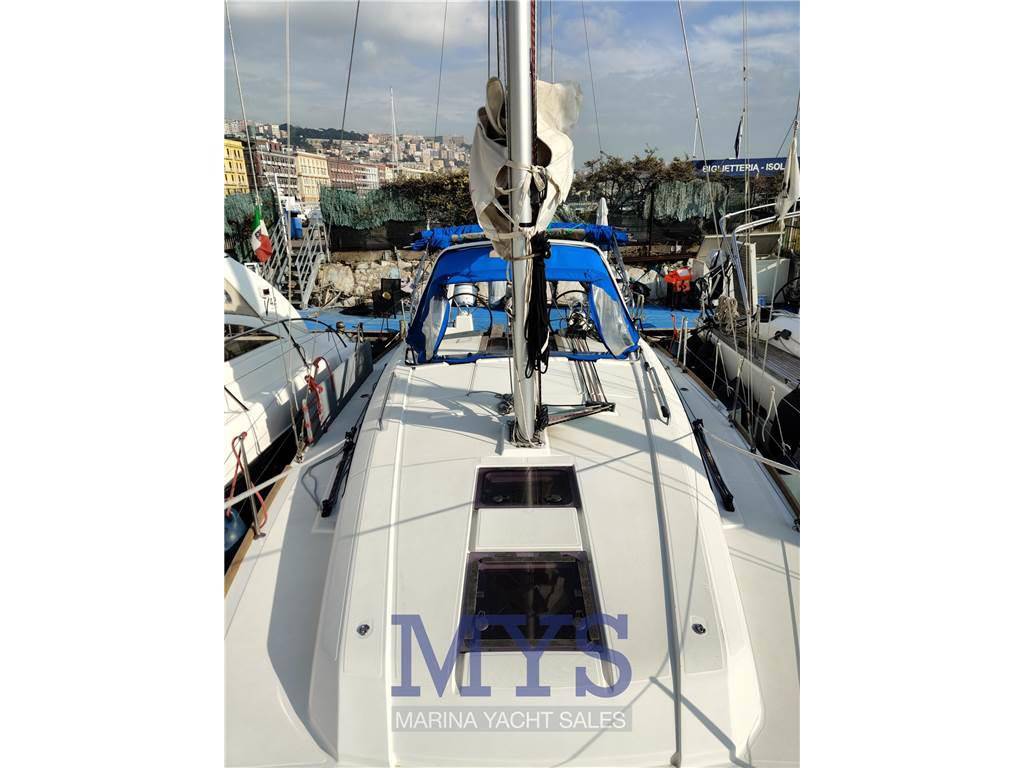 Beneteau Oceanis 38.1