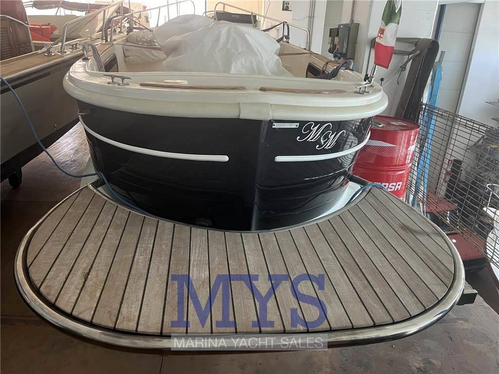 Navalplastica Gozzo 595