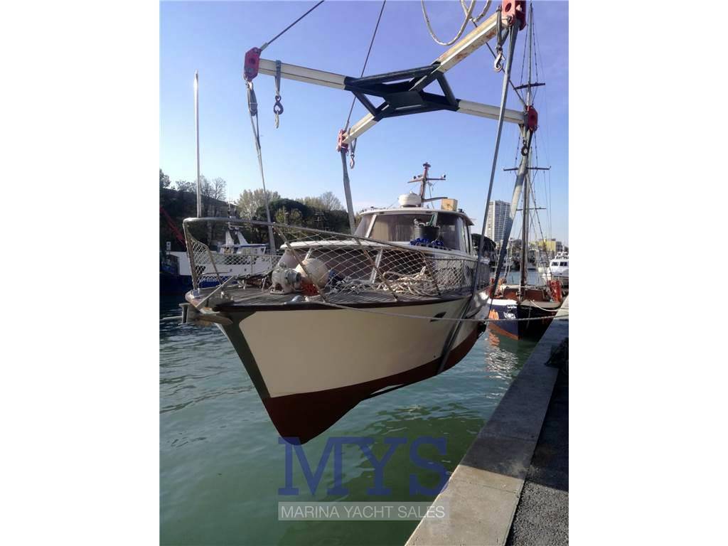 C.n. italiano porta a mare Yupiter 30