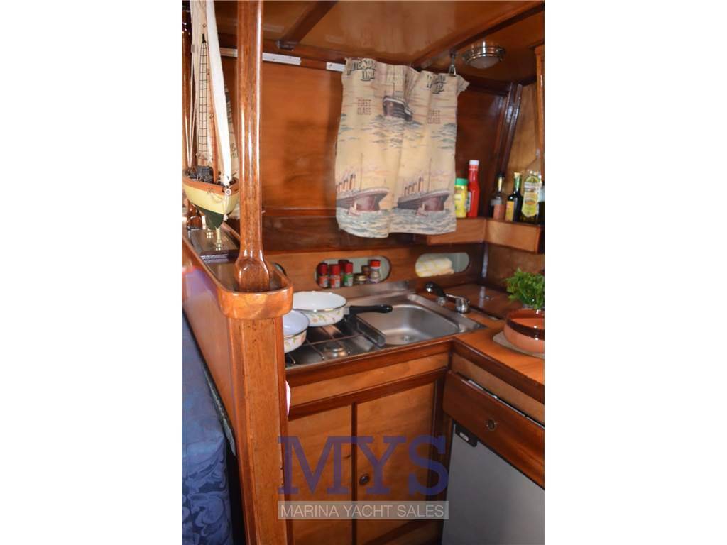 C.n. italiano porta a mare Yupiter 30