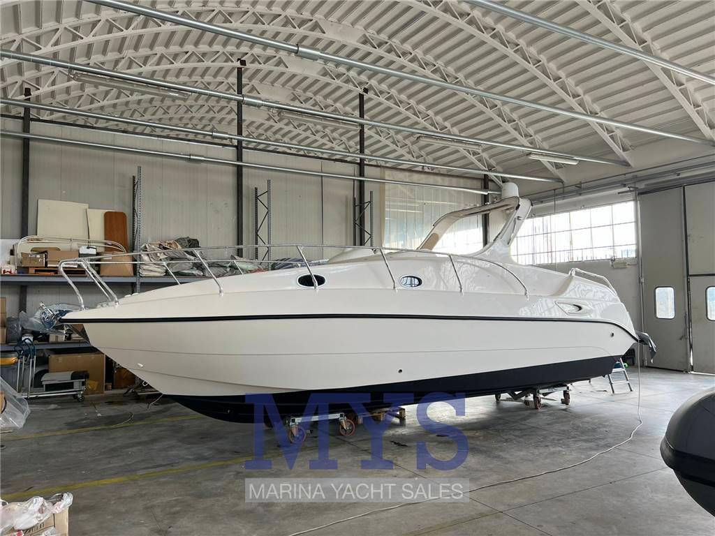 Manò marine 25 cruiser