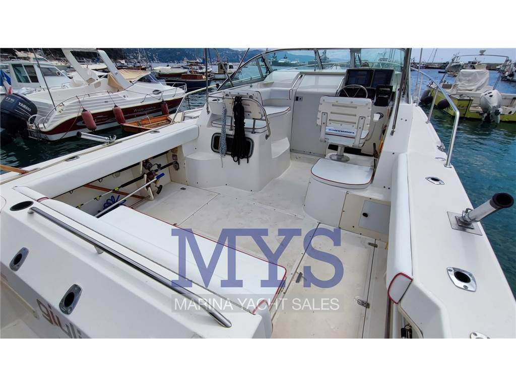Boston whaler 28 conquest