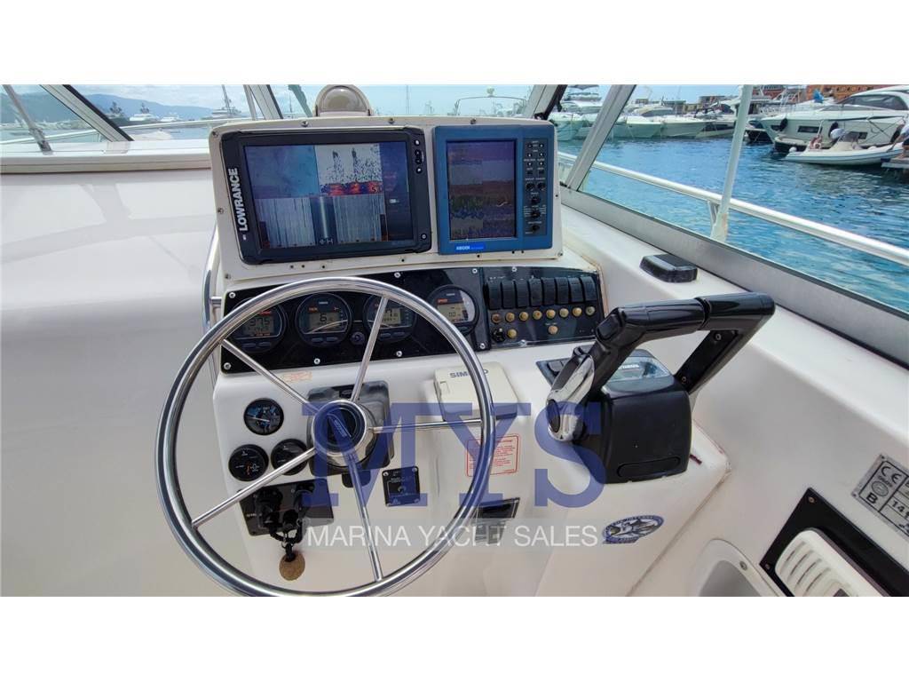 Boston whaler 28 conquest