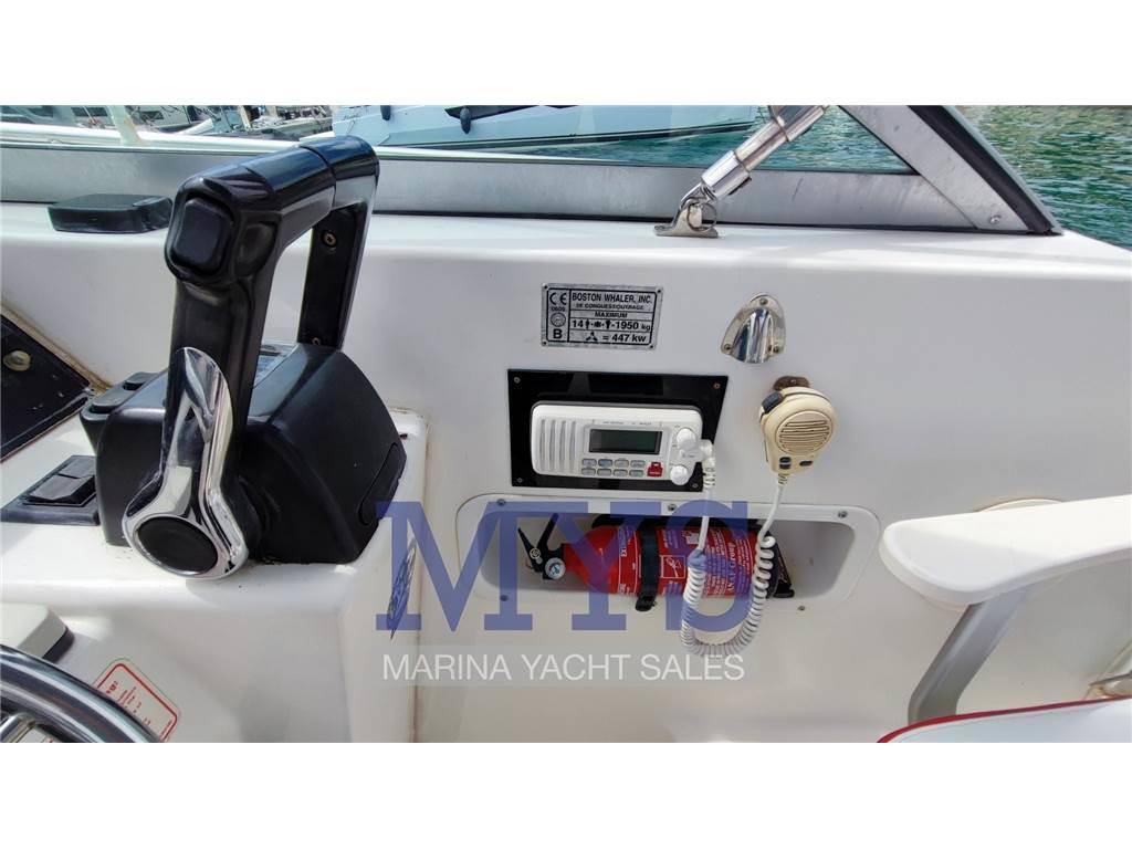 Boston whaler 28 conquest
