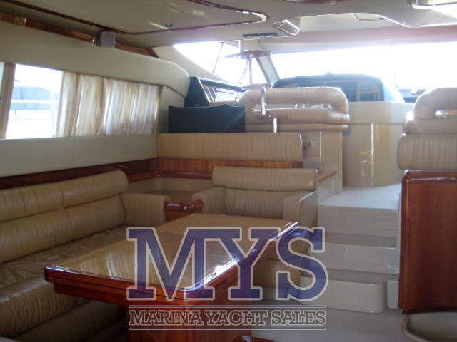Ferretti 590