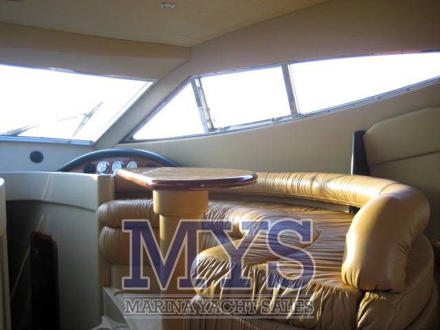 Ferretti 590