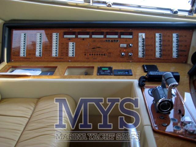 Ferretti 590