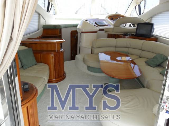 Azimut 46