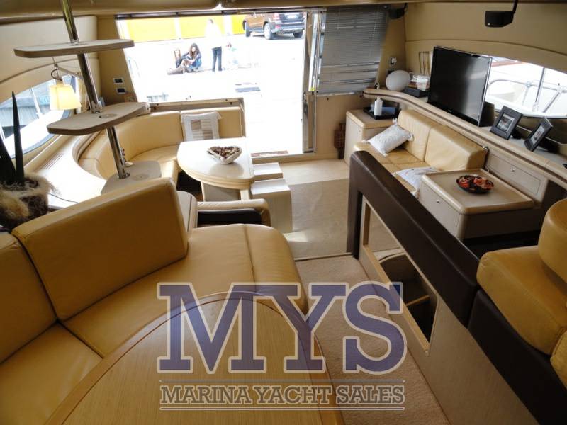 Ferretti 550