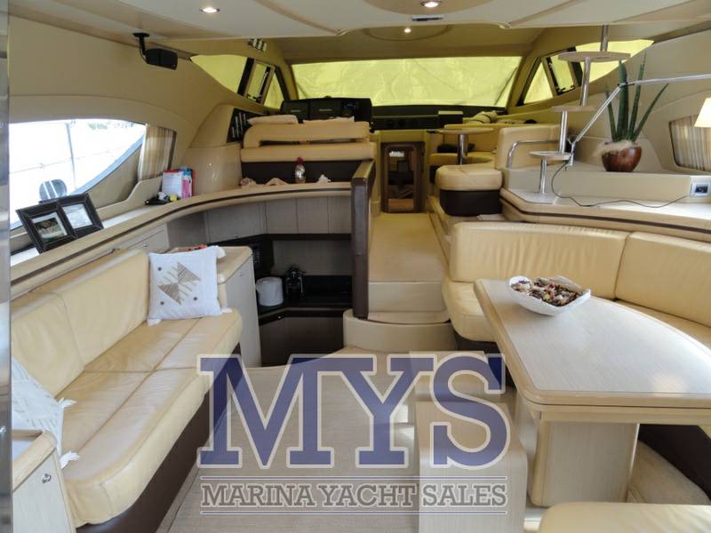 Ferretti 550