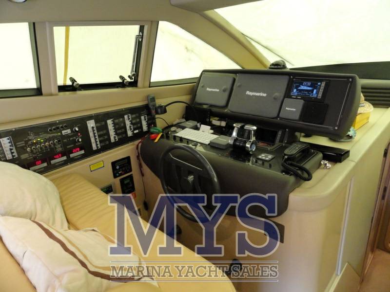 Ferretti 550