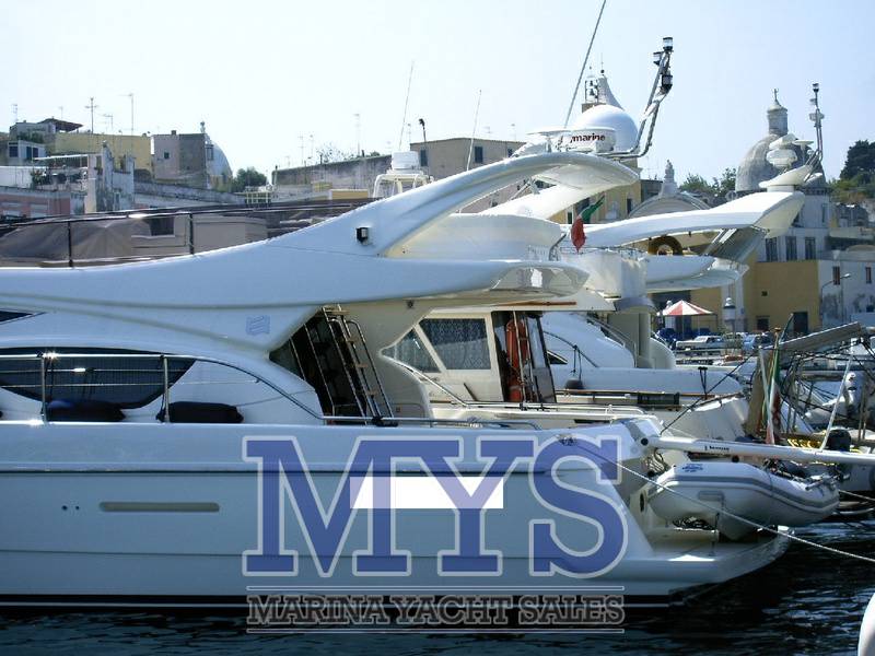 Ferretti 460