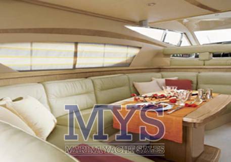 Ferretti 460