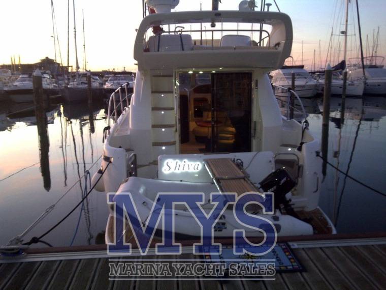 Azimut 39 fly