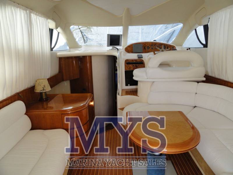 Azimut 39 fly