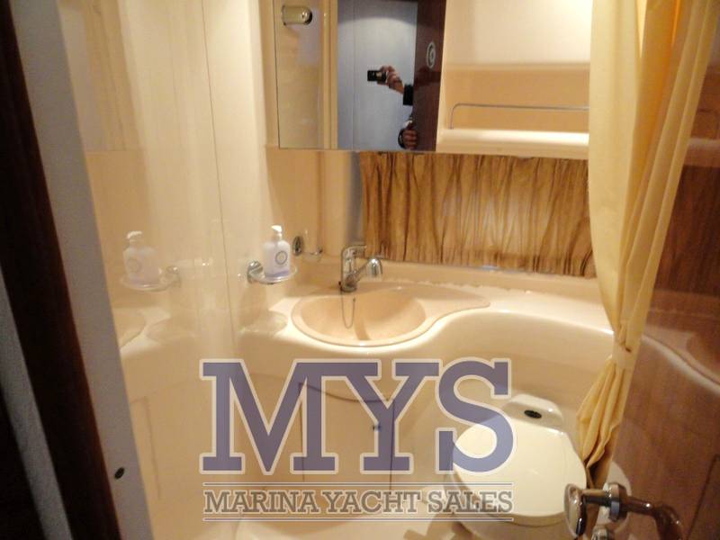 Azimut 39 fly