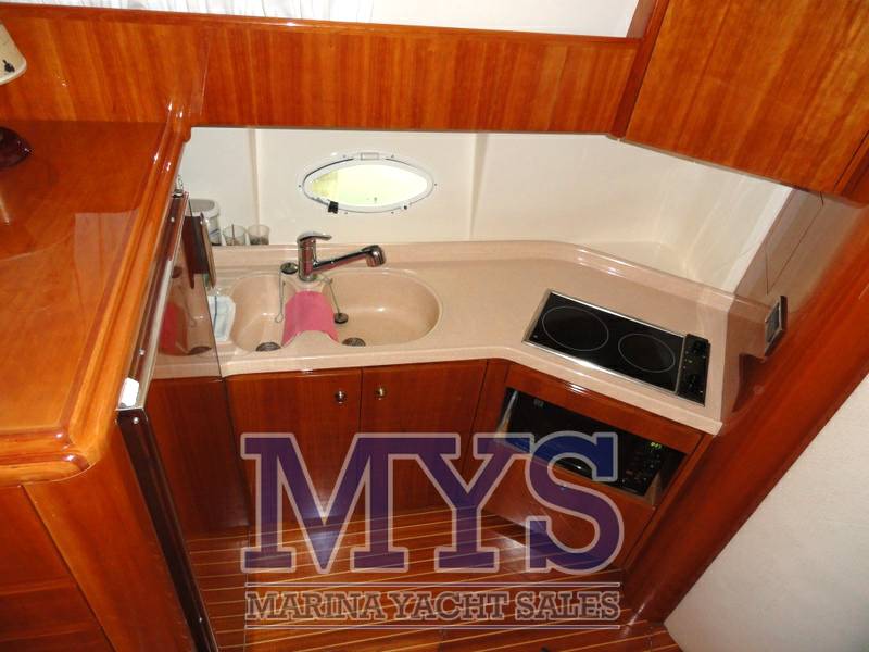 Azimut 39 fly