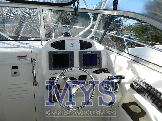 Boston whaler 255 conquest