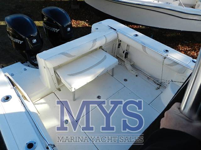 Boston whaler 255 conquest