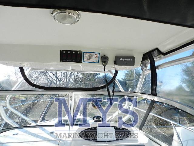 Boston whaler 255 conquest