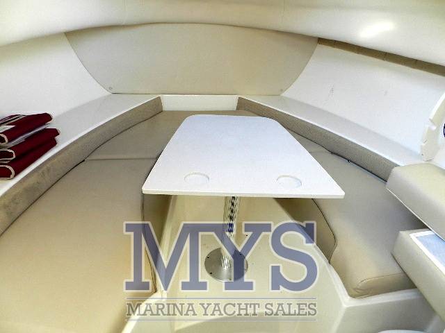 Boston whaler 255 conquest