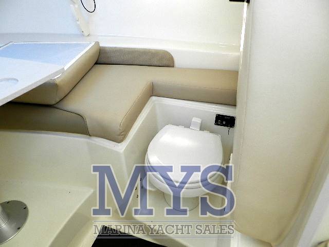 Boston whaler 255 conquest