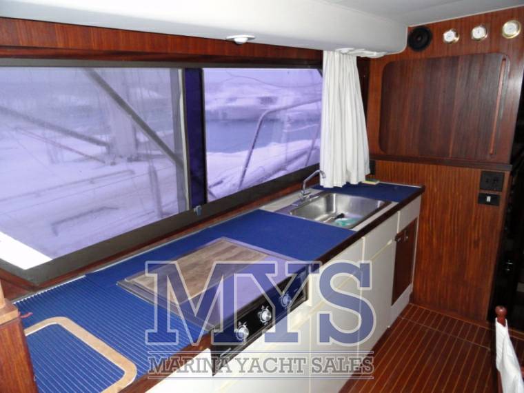 Hatteras 42 fisherman convertible