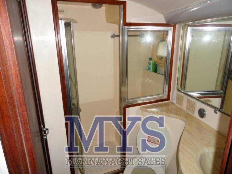 Hatteras 42 fisherman convertible