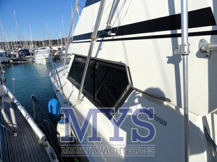 Hatteras 42 fisherman convertible