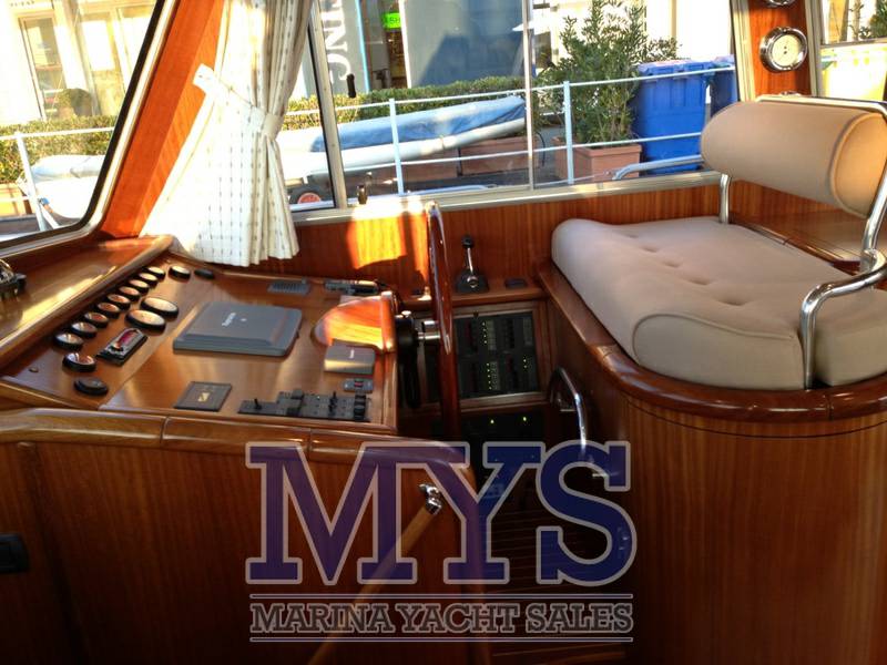 Menorquin 180 flybridge