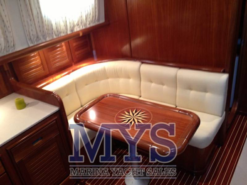 Menorquin 180 flybridge