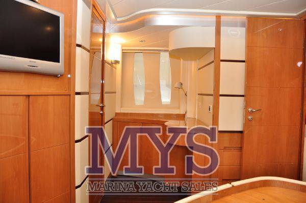 Pershing 62