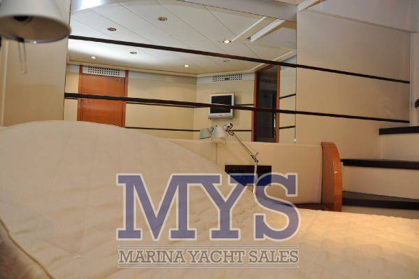 Pershing 62
