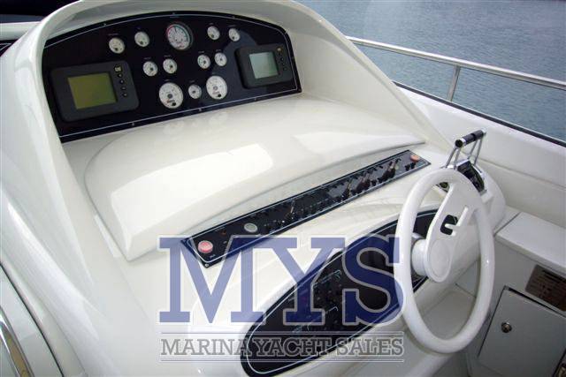 Pershing 65 ht