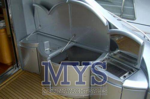 Pershing 88