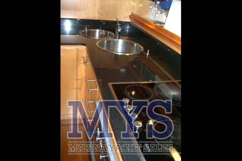 Pershing 88
