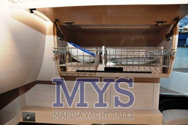 Atlantis 55 hard top