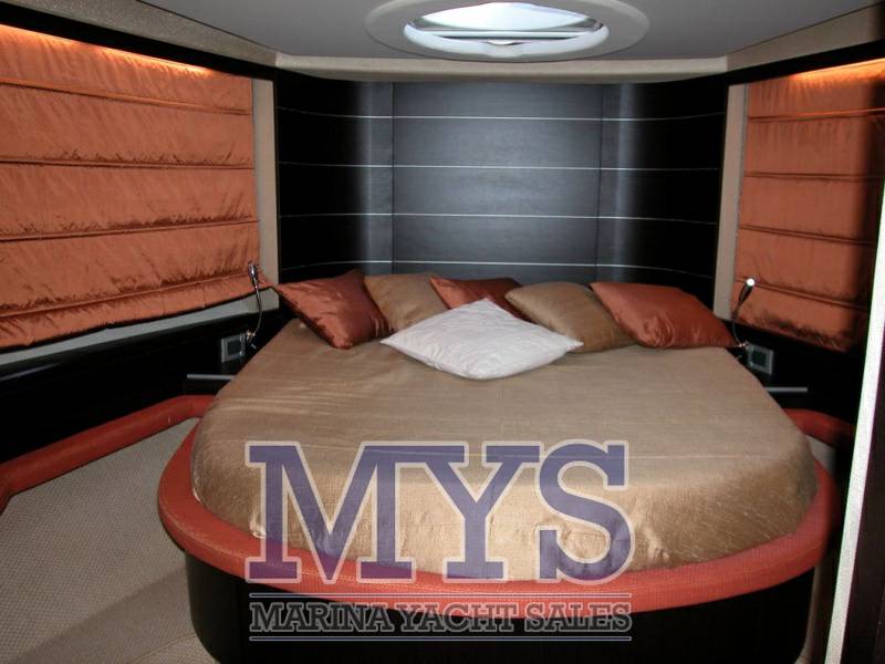 Azimut 68 s