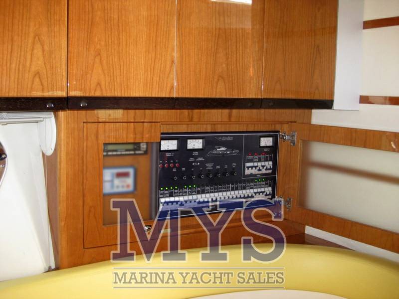 Airon marine 4300 t-top
