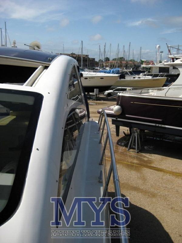Airon marine 4300 t-top
