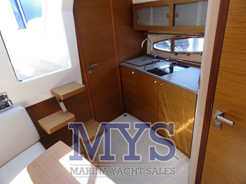 Atlantis 35