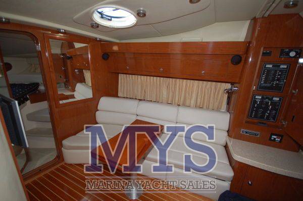 Regal marine 3560